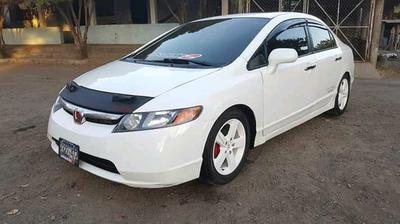 Honda Civic • 2007 • 136,645 km