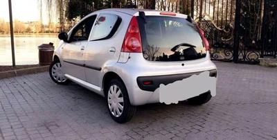 Peugeot 107 • 2006 • 80 km