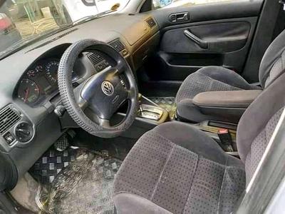 Volkswagen Golf • 2004 • 62,000 km
