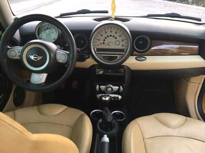 MINI Cooper • 2009 • 140,000 km