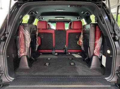 Lexus LX • 2020 • 7 km