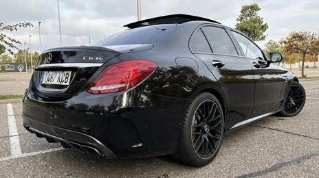 Mercedes-Benz C-Class • 2015 • 129,000 km