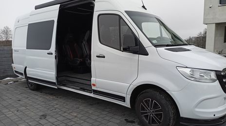 Mercedes-Benz Sprinter • 2019 • 65,000 km