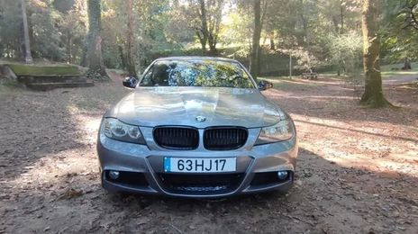 BMW 3 Series • 2009 • 288,000 km