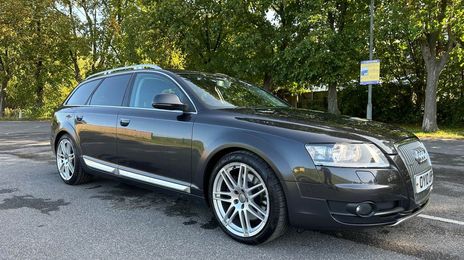 Audi A6 Allroad • 2010 • 150,000 km
