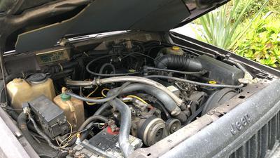 Jeep Cherokee • 1996 • 330,000 km