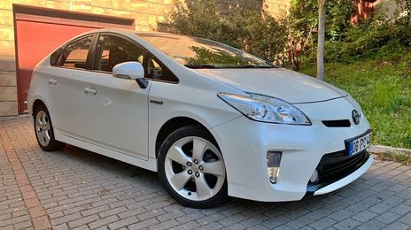 Toyota Prius • 2014 • 186,000 km