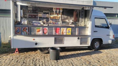 Mercedes-Benz Sprinter Worker • 1994 • 250,000 km