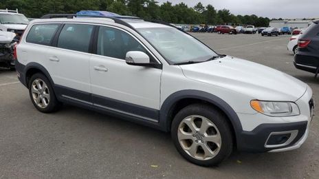 Volvo XC70 • 2010 • 10,000 mi