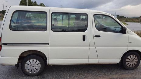 Toyota 4 Runner Limited • 2004 • 200,000 km