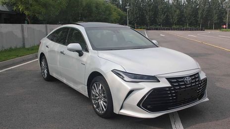 Toyota Avalon Hybrid • 2024 • 21,475 km