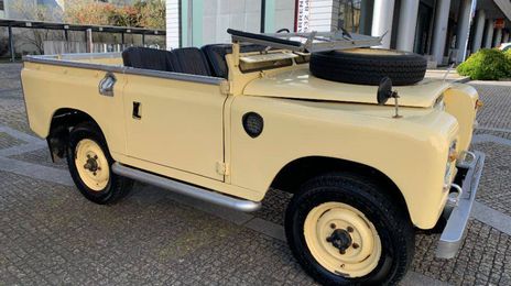 Land Rover Defender • 1982 • 80,564 km