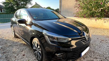 Renault Clio • 2020 • 58,800 km