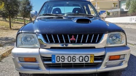 Mitsubishi L200 • 2000 • 240,000 km