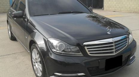 Mercedes-Benz C • 2012 • 164,000 km