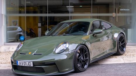 Porsche 911 • 2022 • 4,999 km