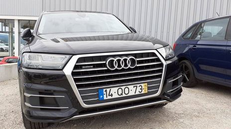 Audi Q7 • 2015 • 81,000 km