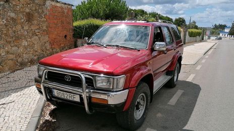 Toyota 4-Runner • 1994 • 210,000 km