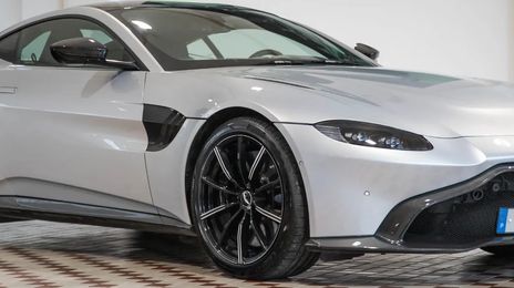 Aston Martin Vantage • 2019 • 28,400 km