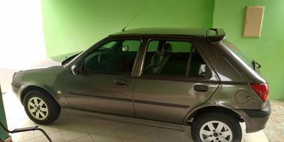 Ford Fiesta • 2000 • 162,602 km