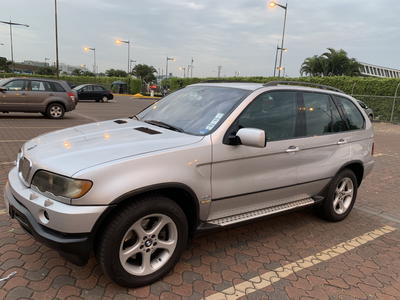 BMW X5 • 2002 • 139,899 km