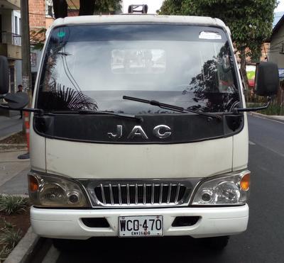 DFSK New Glory • 2014 • 80,500 km