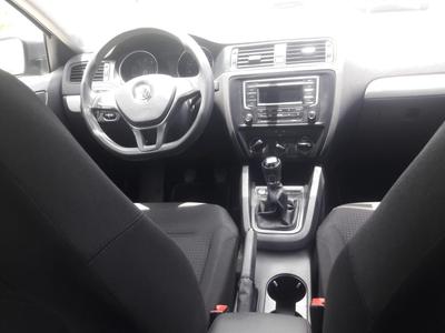 Volkswagen Jetta • 2015 • 60,000 km