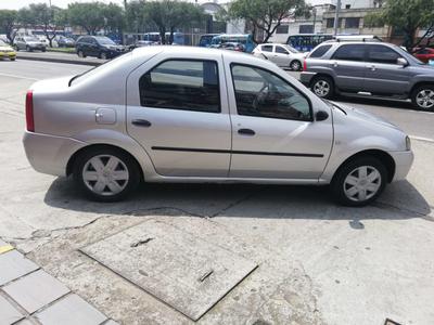 Renault Logan • 2012 • 100,000 km