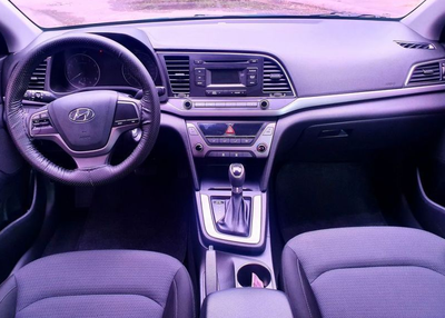 Hyundai Elantra • 2019 • 30,000 km