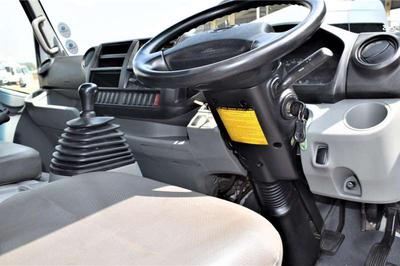 Hino Dutro • 2013 • 190,000 km