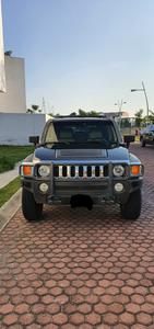 Hummer H3 • 2006 • 70,000 km