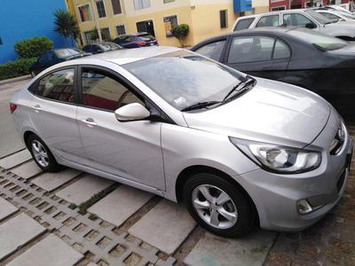 Hyundai Accent • 2014 • 30,000 km