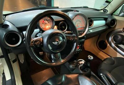 MINI Cooper • 2011 • 122,000 km