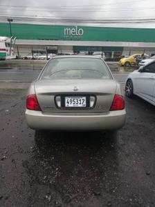 Nissan Sentra • 2005 • 216,000 km