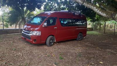 Toyota Hiace • 2008 • 200,000 km