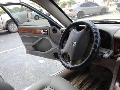 Jaguar XJ6 • 1995 • 200,000 km