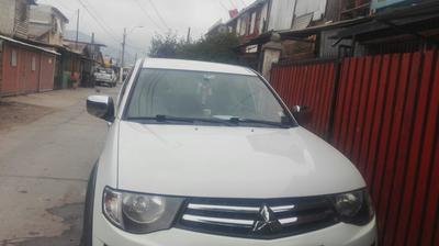 Mitsubishi L200 • 2014 • 127,000 km