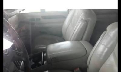 Cadillac Escalade ESV • 2005 • 180,000 km