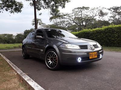 Renault Megane II • 2005 • 98,000 km