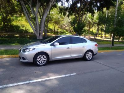 Renault Fluence • 2013 • 31,000 km