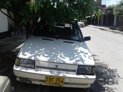 Renault 10 • 1988 • 123,456 km