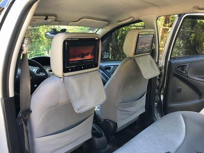 Toyota Yaris • 2005 • 176,000 km