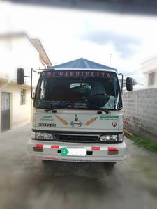 Hino FC 10 • 2003 • 400,000 km