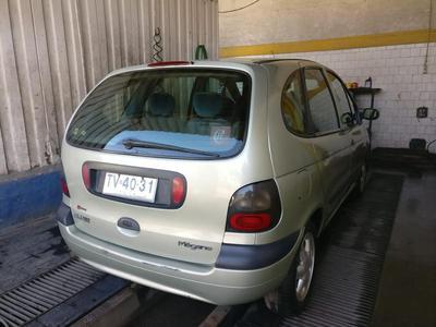 Renault Scénic • 2000 • 172,000 km