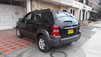 Hyundai Tucson • 2009 • 99,050 km