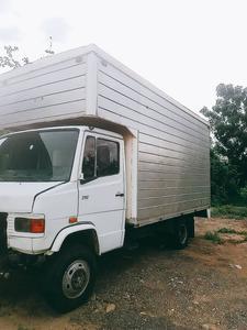 Mercedes-Benz S • 2006 • 222 km