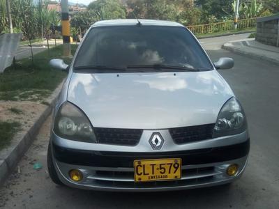 Renault Clio • 2003 • 249,341 km