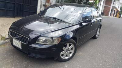 Volvo S40 • 2009 • 169,000 km
