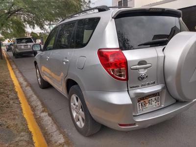 Toyota RAV4 • 2007 • 140,000 km