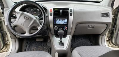 Hyundai Tucson • 2009 • 92,632 km